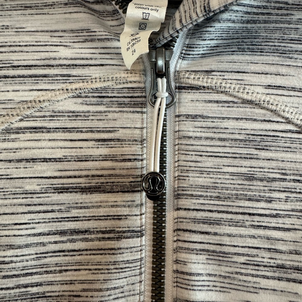 Lululemon Womens Jacket - Picture 3 of 6